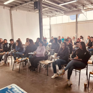 ASIVA Capacitación impulsa formación en manipulación de alimentos junto a Sopraval